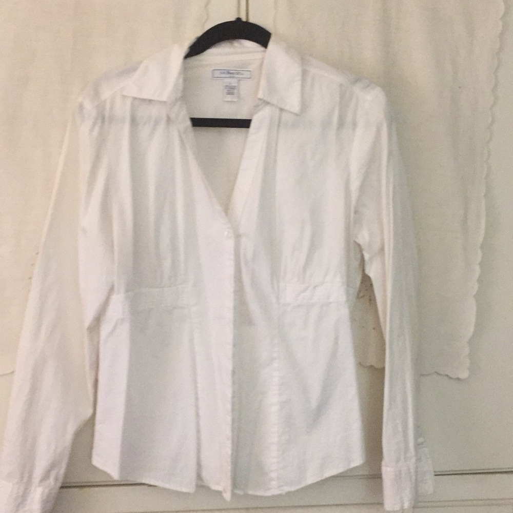 Bust enhancing form fit blouse